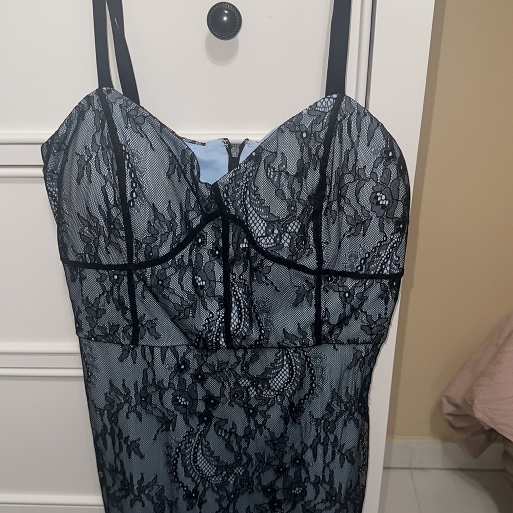 AMAZING CONDITION Guess Lace Dress